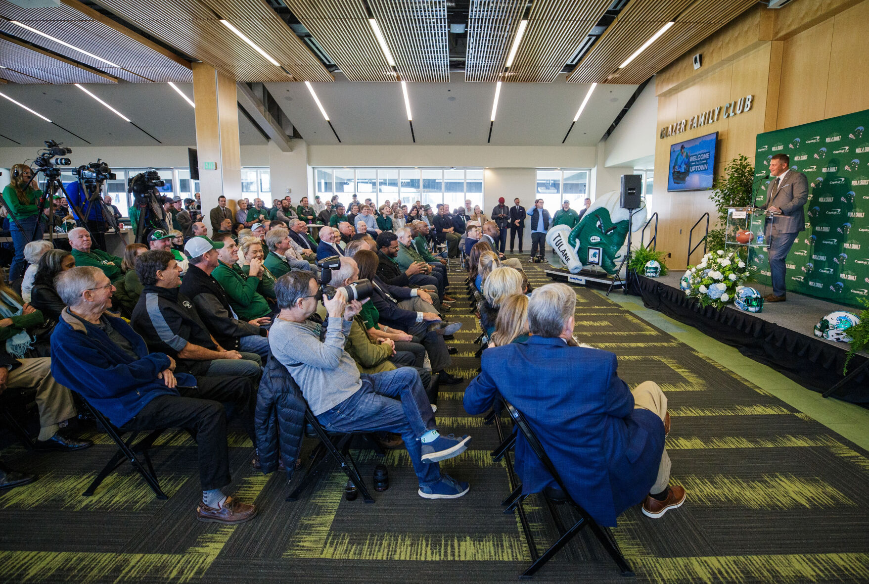 NO.tulanecoach.121223.0156.jpg